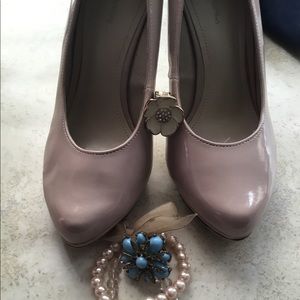 SIZE 8 Nude Pumps